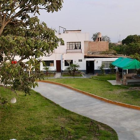 Los Naturales Huaral Exterior photo